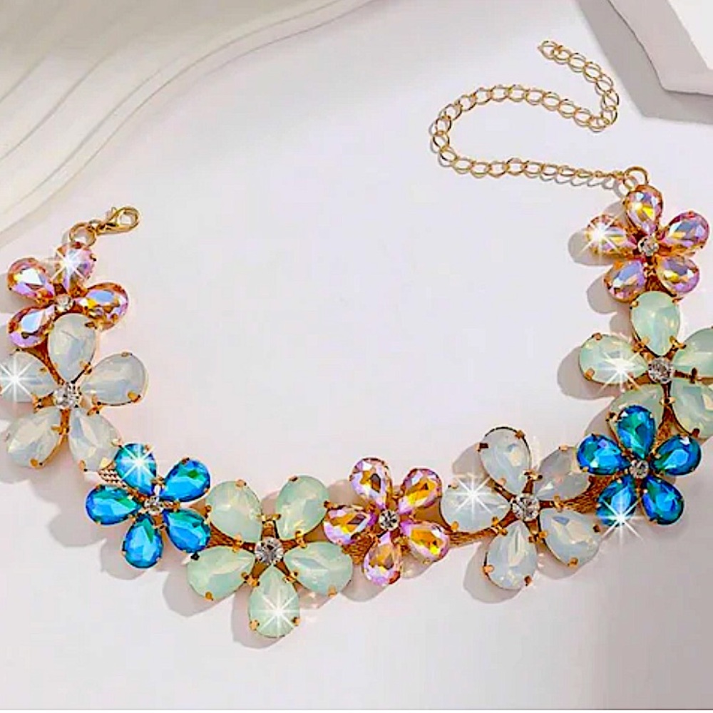 Elegant Austrian Crystal Flower Necklace Earrings Set Multi Color Gold State… - Picture 6 of 8